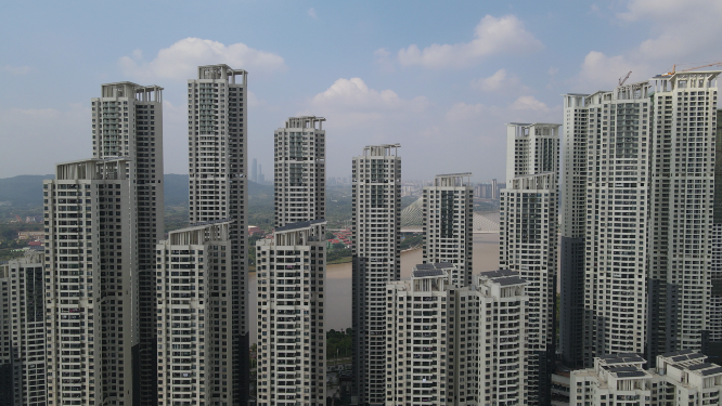 航拍城市密集高楼住宅小区