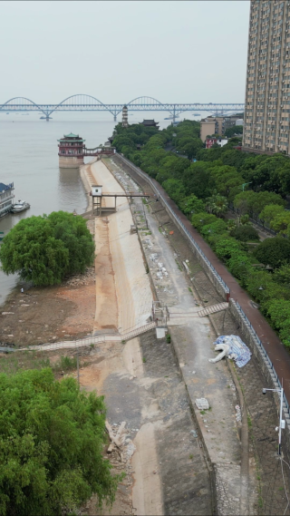 航拍城市渡江渡口
