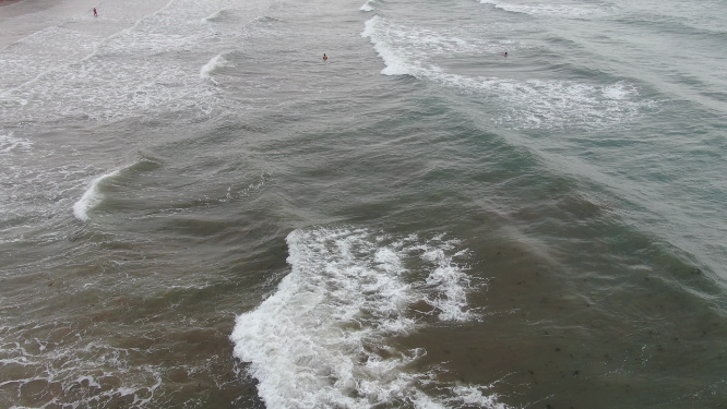 航拍大海海浪沙滩礁石