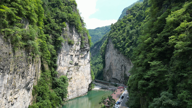 航拍大自然天然大峡谷自然风光