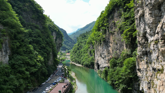 航拍大自然天然大峡谷自然风光