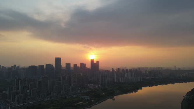 航拍广西南宁城市日落晚霞夕阳