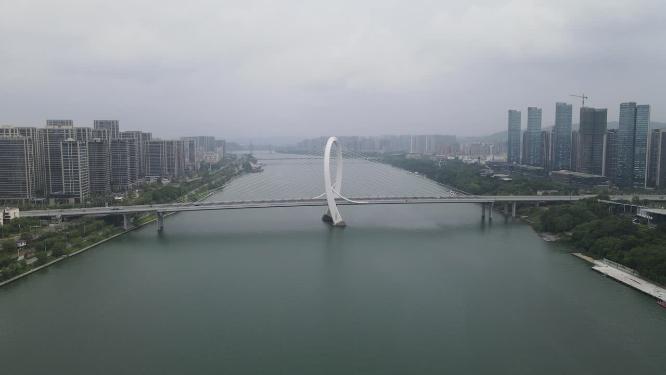 航拍广西柳州白沙大桥交通