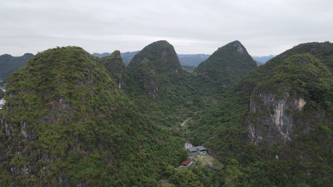 航拍广西桂林哈斯特山川地貌风景奇山
