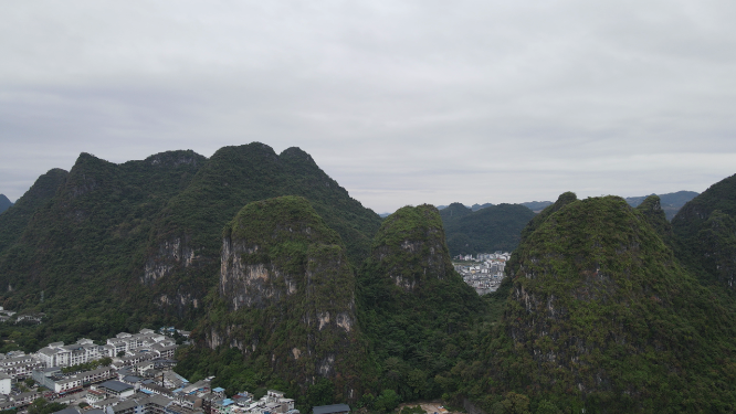 航拍广西桂林哈斯特山川地貌风景奇山