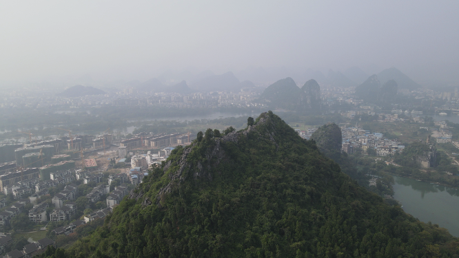 航拍广西桂林山水风光漓江