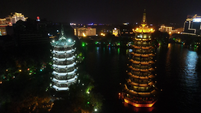 航拍广西桂林日月双塔夜景 