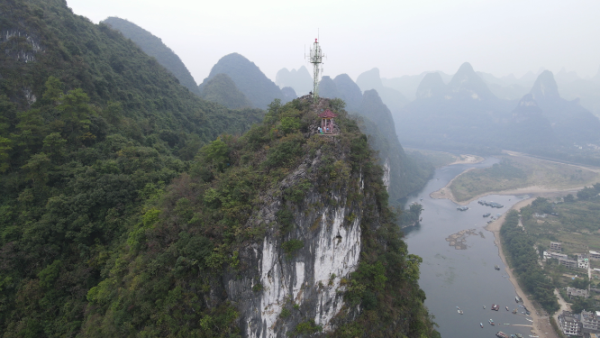 航拍广西桂林清晨迷雾 