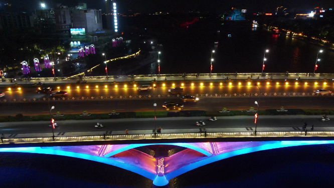 航拍广西桂林解放大桥夜景