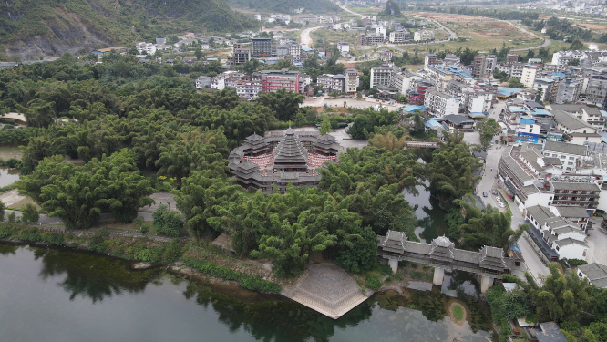 航拍广西桂林阳朔鼓楼