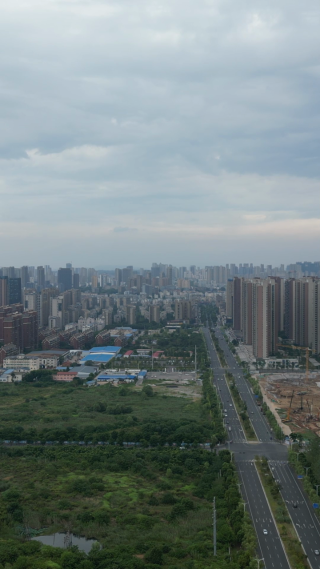 航拍江西九江城市建设
