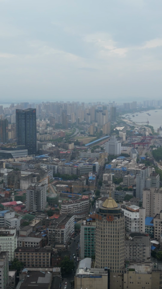 航拍江西九江城市建设