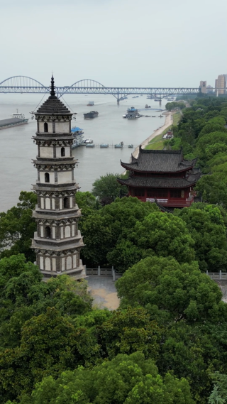 航拍江西九江锁江楼