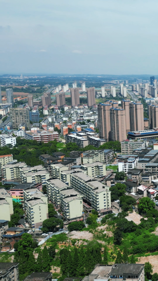 航拍江西吉安城市建设竖屏