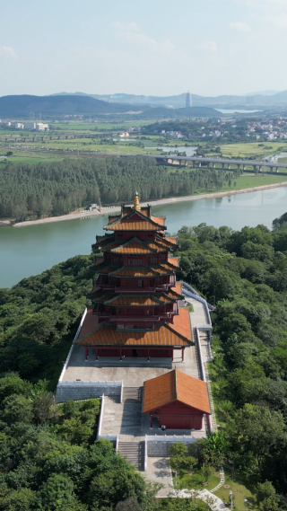 航拍江西吉安神岗山望阁