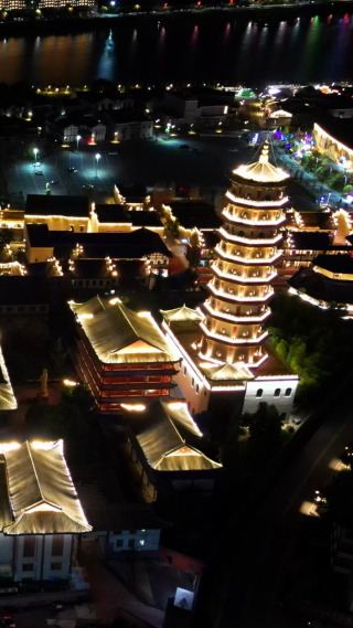 航拍江西抚州文昌里正觉古寺夜景