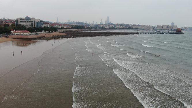 航拍波涛汹涌海浪浪花 