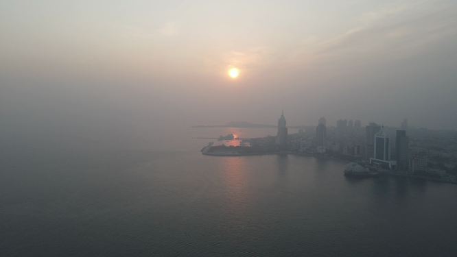 航拍海上日落晚霞夕阳西下