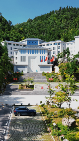 航拍湖北中国磷矿博物馆