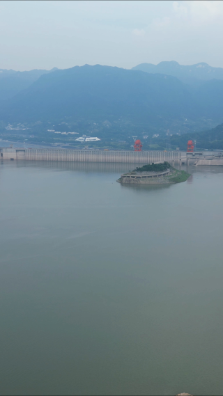 航拍湖北宜昌三峡大坝