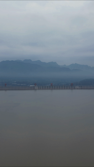 航拍湖北宜昌三峡大坝