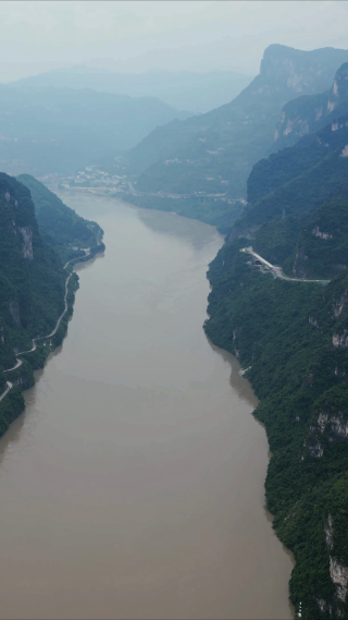 航拍湖北宜昌三峡西陵画廊风景区