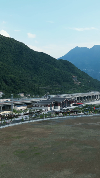 航拍湖北宜昌兴山县风光