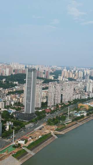 航拍湖北宜昌沿江大道CBD高楼