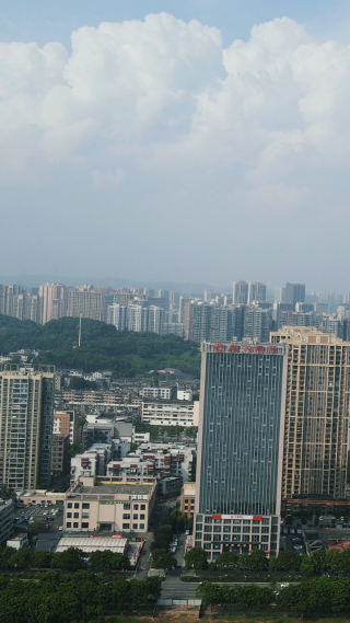 航拍湖北宜昌沿江大道城市高楼