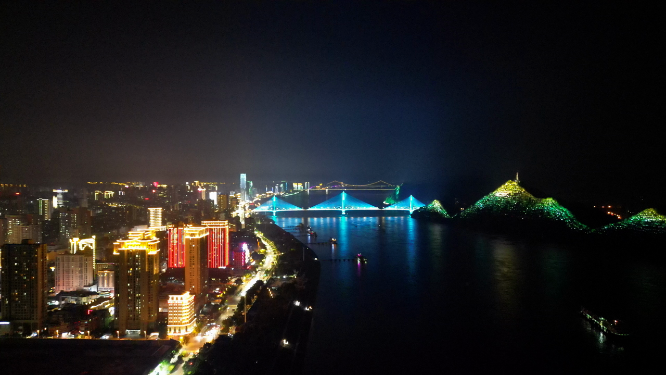 航拍湖北宜昌沿江大道至喜长江大桥夜景