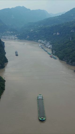 航拍湖北宜昌长江三峡风光