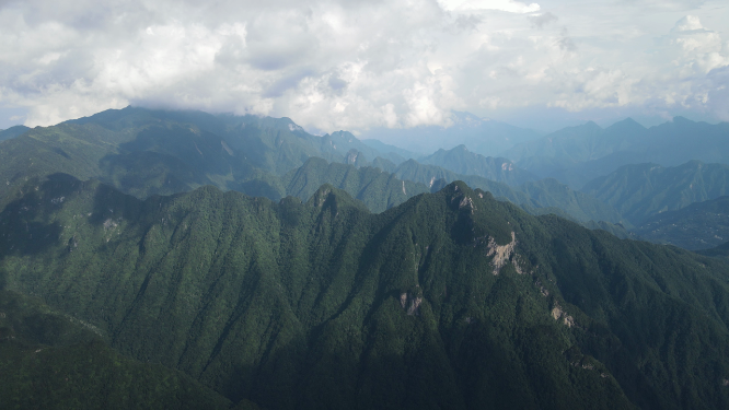 航拍湖北神农架5A景区