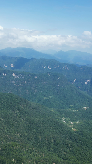 航拍湖北神农架天燕景区