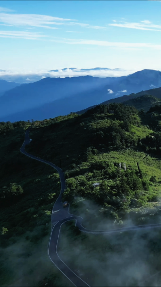 航拍湖北神农架景区盘山公路