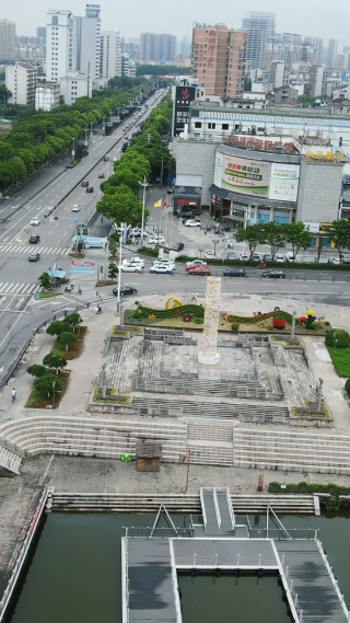 航拍湖北荆州古城九龙渊公园