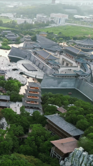 航拍湖北襄阳中国唐城影视基地