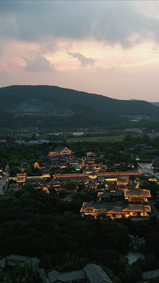 航拍湖北襄阳中国唐城影视基地4A景区夜景
