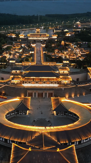 航拍湖北襄阳中国唐城影视基地4A景区夜景