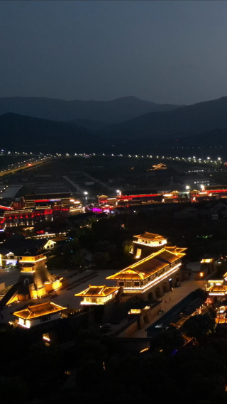 航拍湖北襄阳中国唐城影视基地4A景区夜景