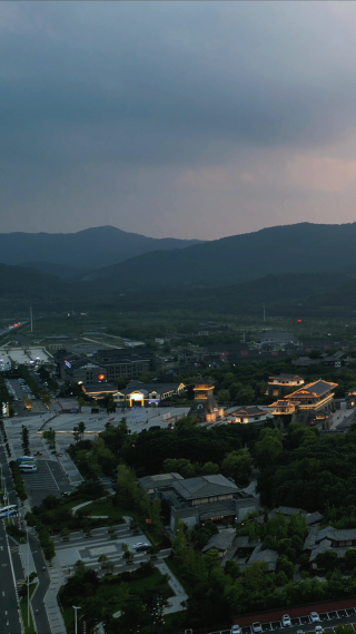 航拍湖北襄阳中国唐城影视基地4A景区夜景