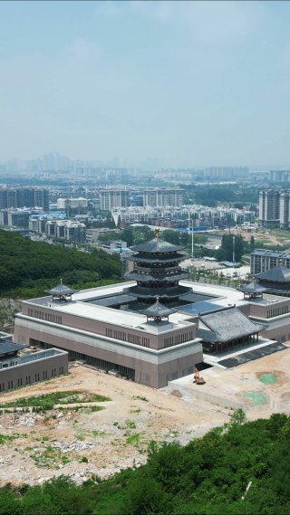 航拍湖北襄阳伏羲摩崖石刻雕像