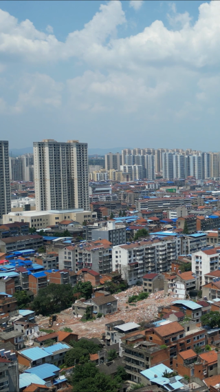 航拍湖北襄阳保康县城市风光