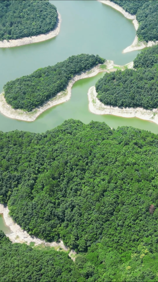 航拍湖北襄阳南漳县三道河风景区