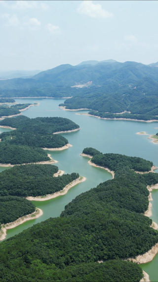航拍湖北襄阳南漳县三道河风景区