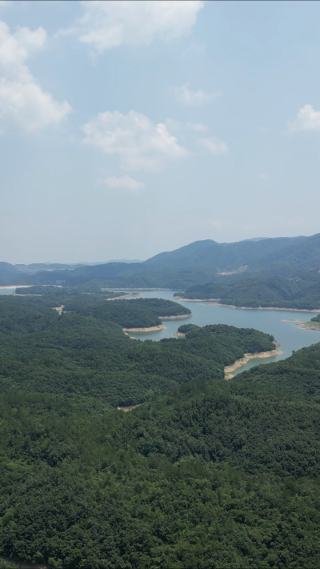 航拍湖北襄阳南漳县三道河风景区