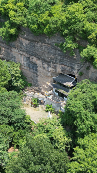 航拍湖北襄阳南漳县水镜庄景区古建筑 
