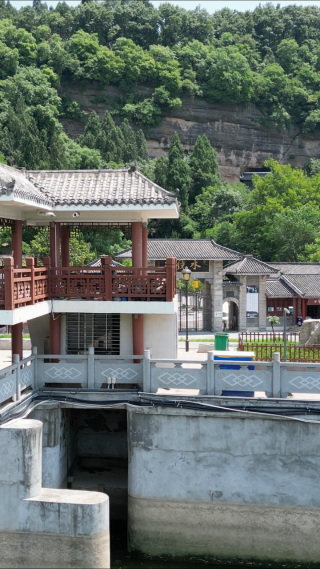 航拍湖北襄阳南漳县水镜庄景区古建筑 
