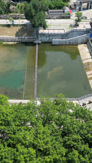 航拍湖北襄阳南漳县蛮河风光