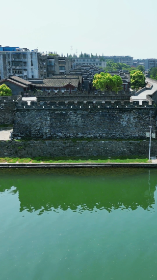 航拍湖北襄阳古城襄阳城墙