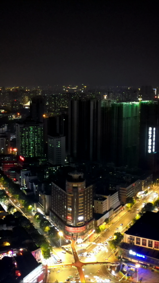 航拍湖北襄阳城市交通夜景